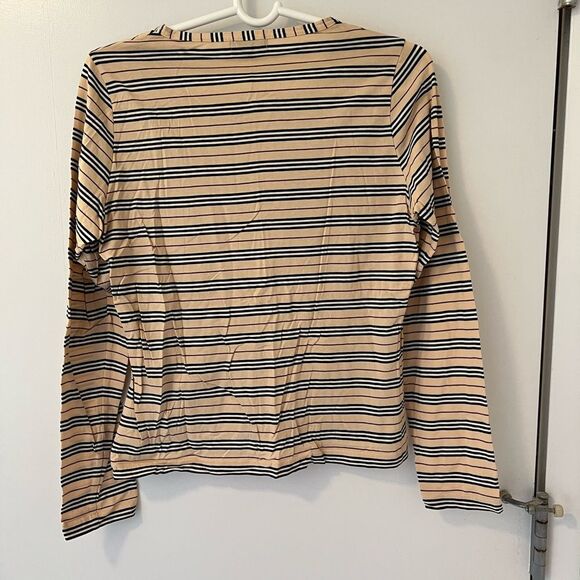 Burberry women’s long sleeve t-shirt - Picture 5 of 5
